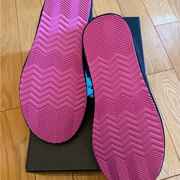 SOREL GO - BODEGA RUN SLIPPERS WOMEN'S -Size 9 - Picture 4 of 6